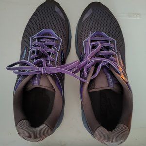 Brooks Ghost 12 Size 9B Running Shoes